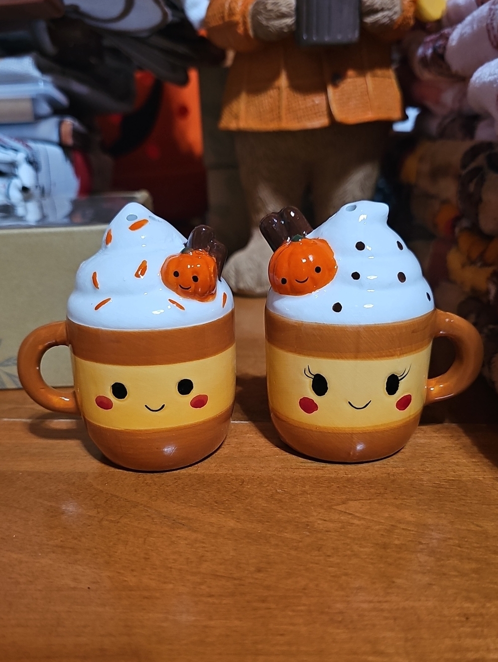 New In Box! Fall Halloween Thanksgiving Cute Pumpkin Spice Salt & Pepper Shakers